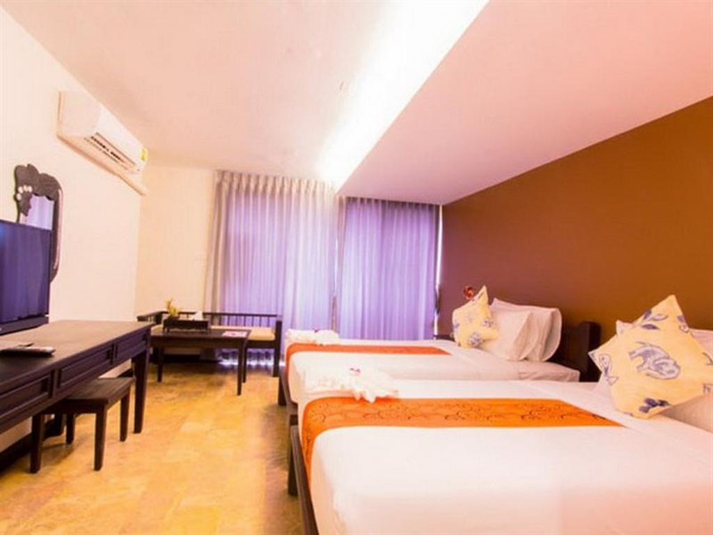 All Together Suite Hotel Bangkok Exterior photo