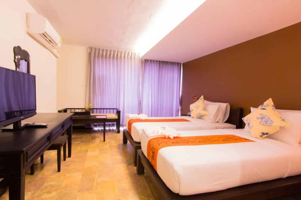 All Together Suite Hotel Bangkok Exterior photo
