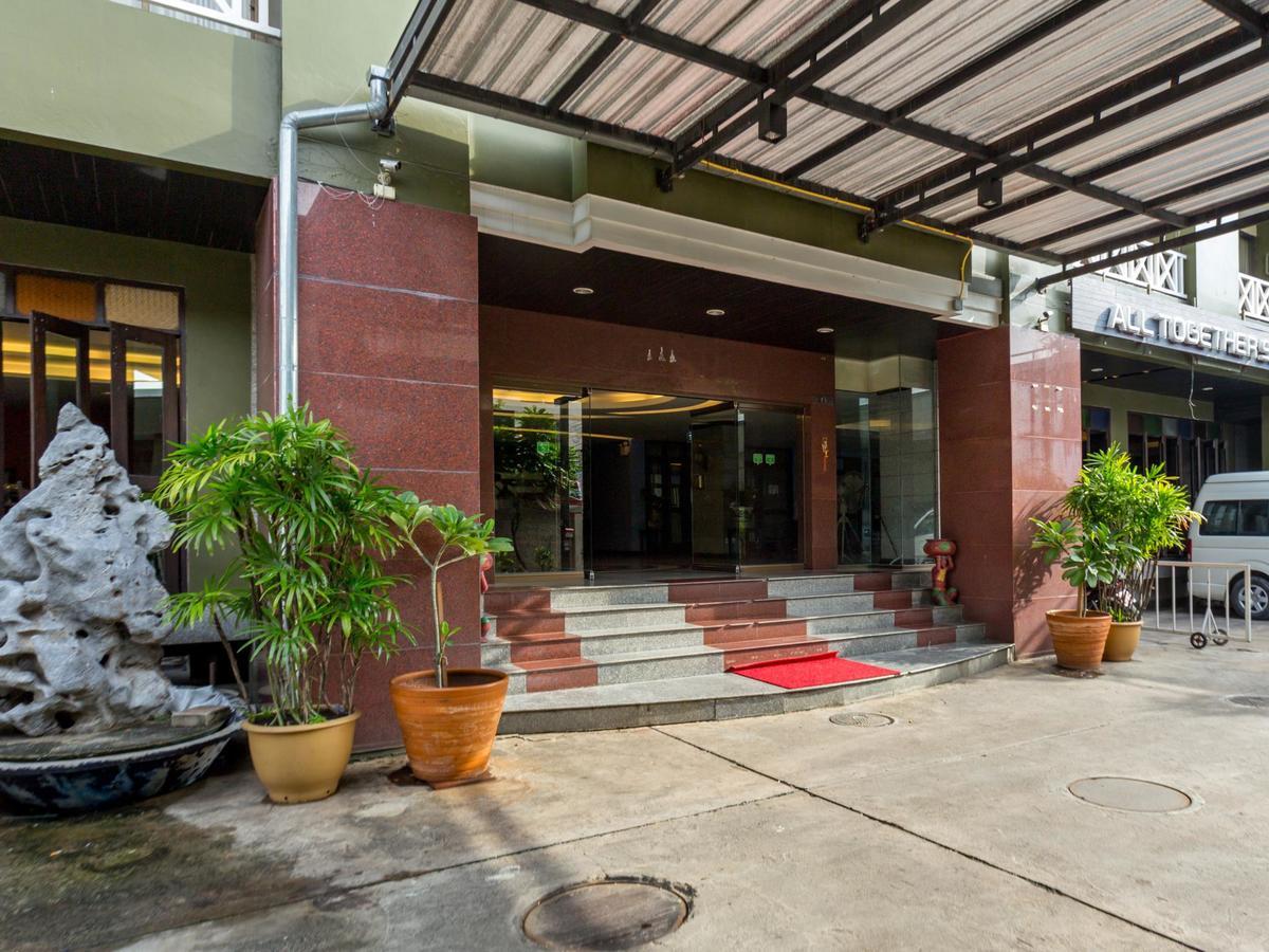 All Together Suite Hotel Bangkok Exterior photo