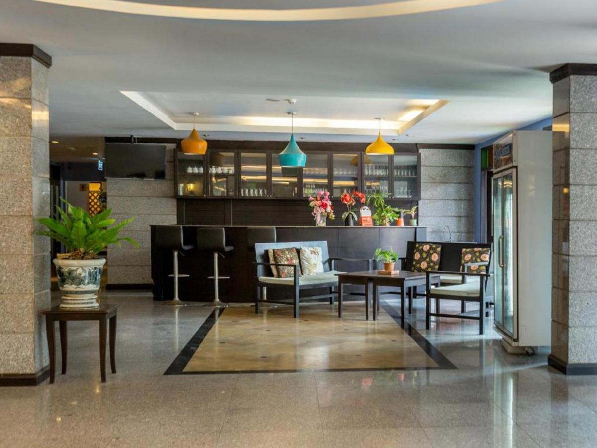 All Together Suite Hotel Bangkok Exterior photo