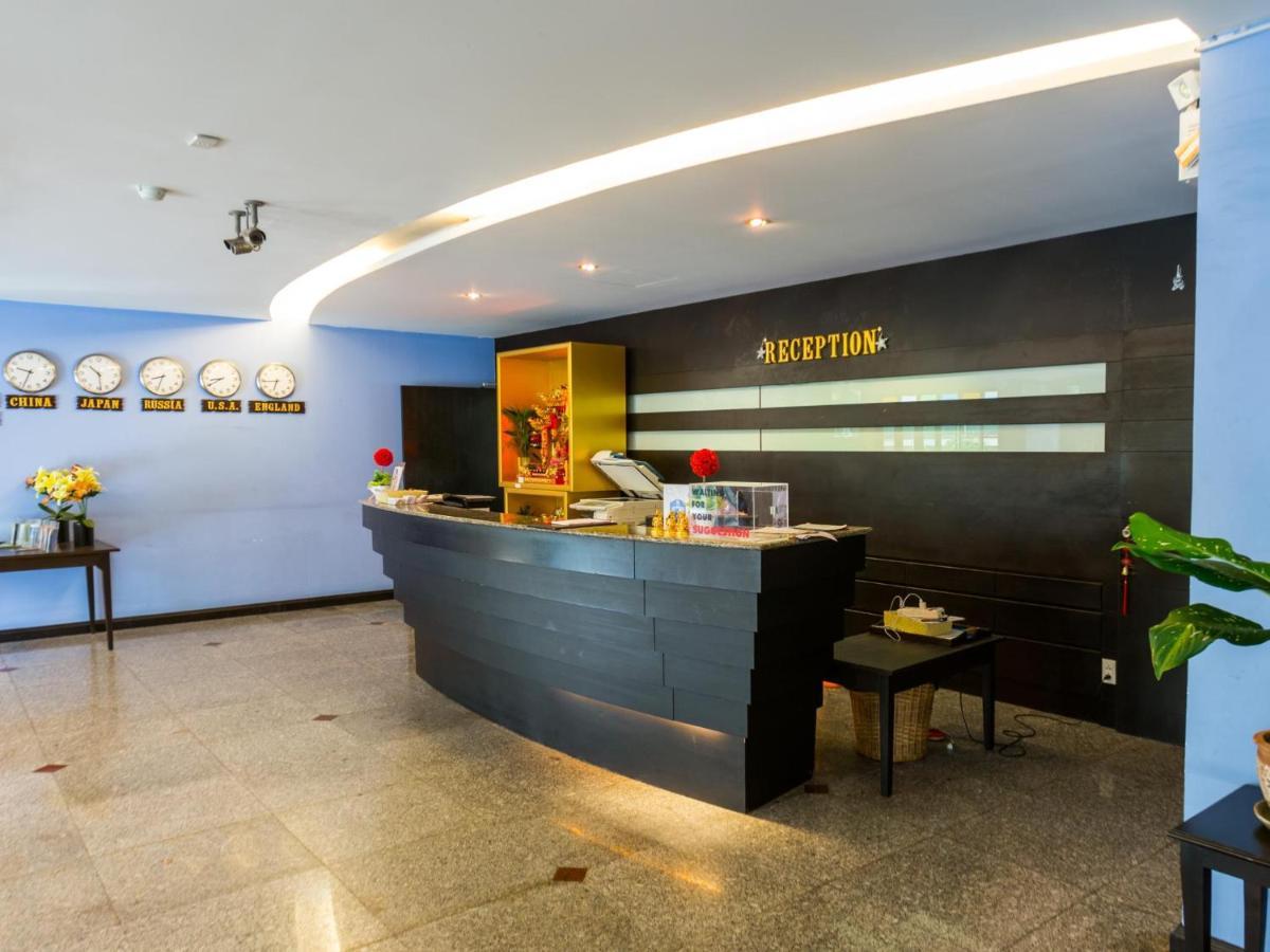 All Together Suite Hotel Bangkok Exterior photo